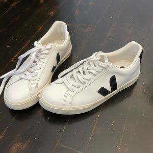 Classic white veja sneakers